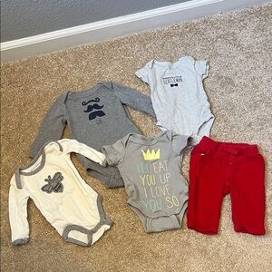 Burt’s Bees, Carter’s, Baby Gap, Circo 5 piece 0-3 month bundle onesies and pant
